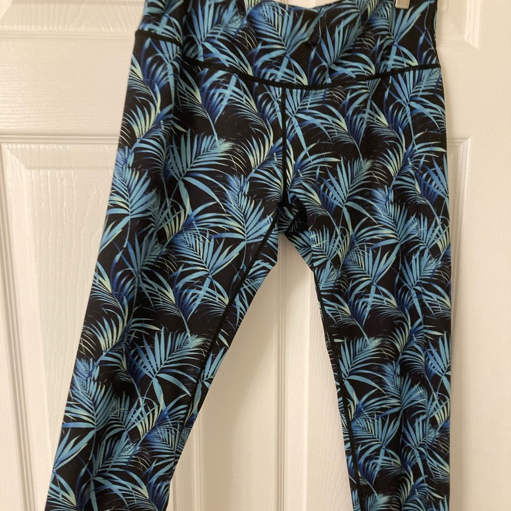 Tropical print leggings